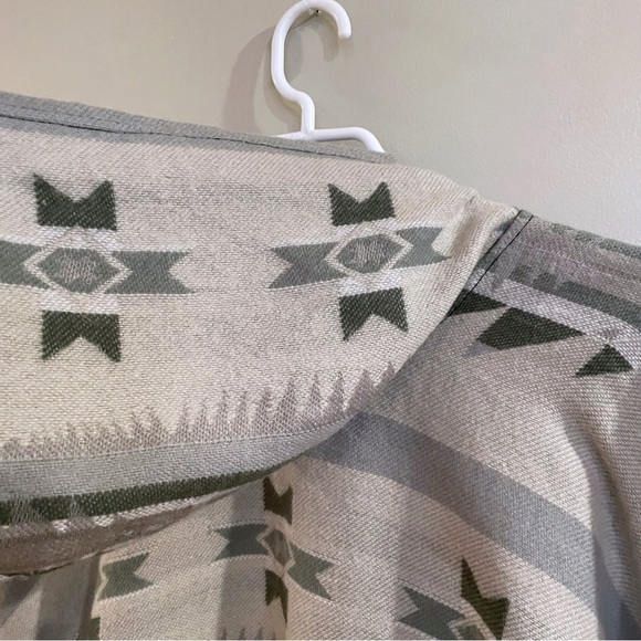 Jackson Rowe Poncho - Picture 9 of 9